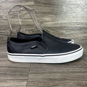 VANS Black Leather Classic Slip-On Shoes Women's Size 6.5.  Used